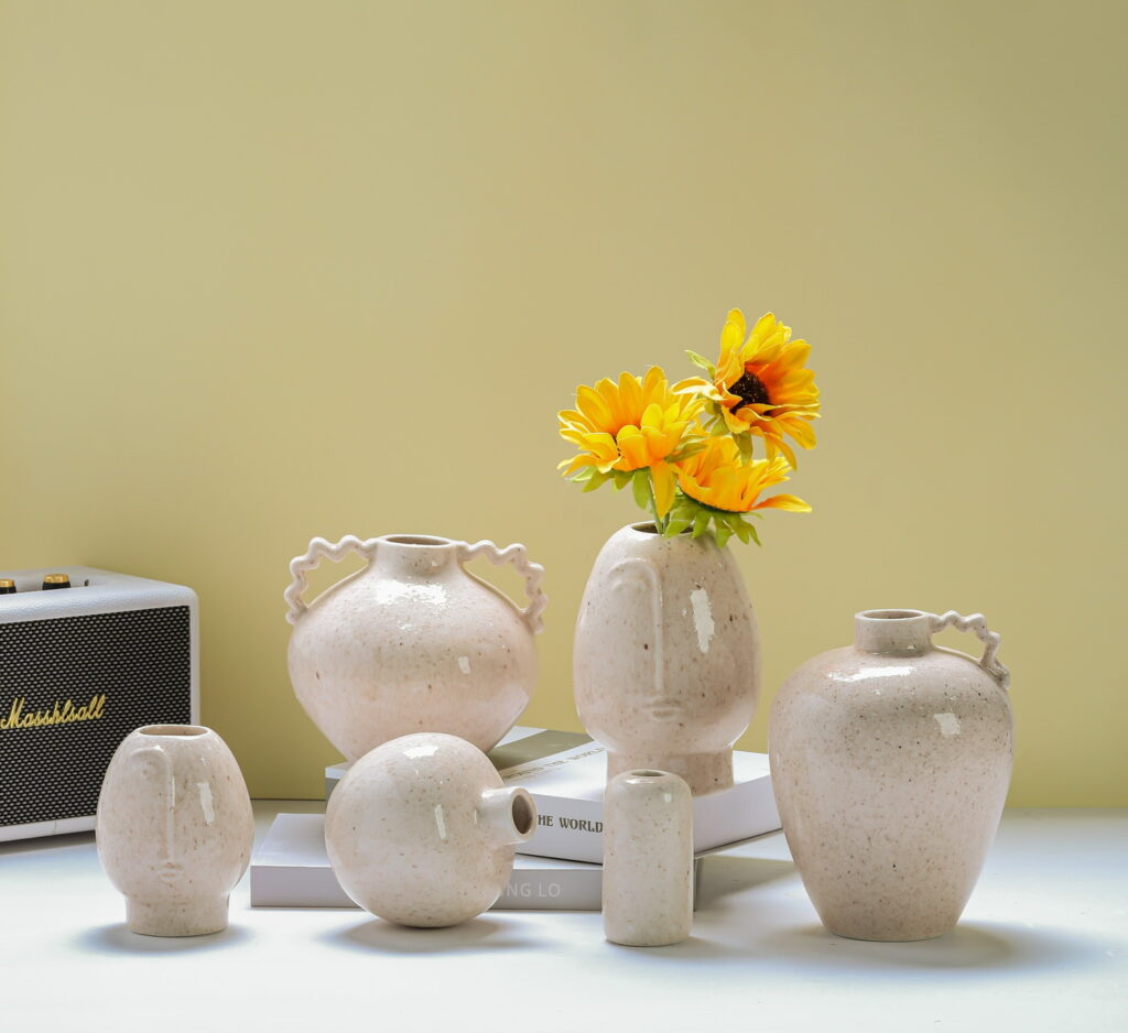 American Home Decor Ceramics: Wholesale Buying Guide for Retailers & Designers