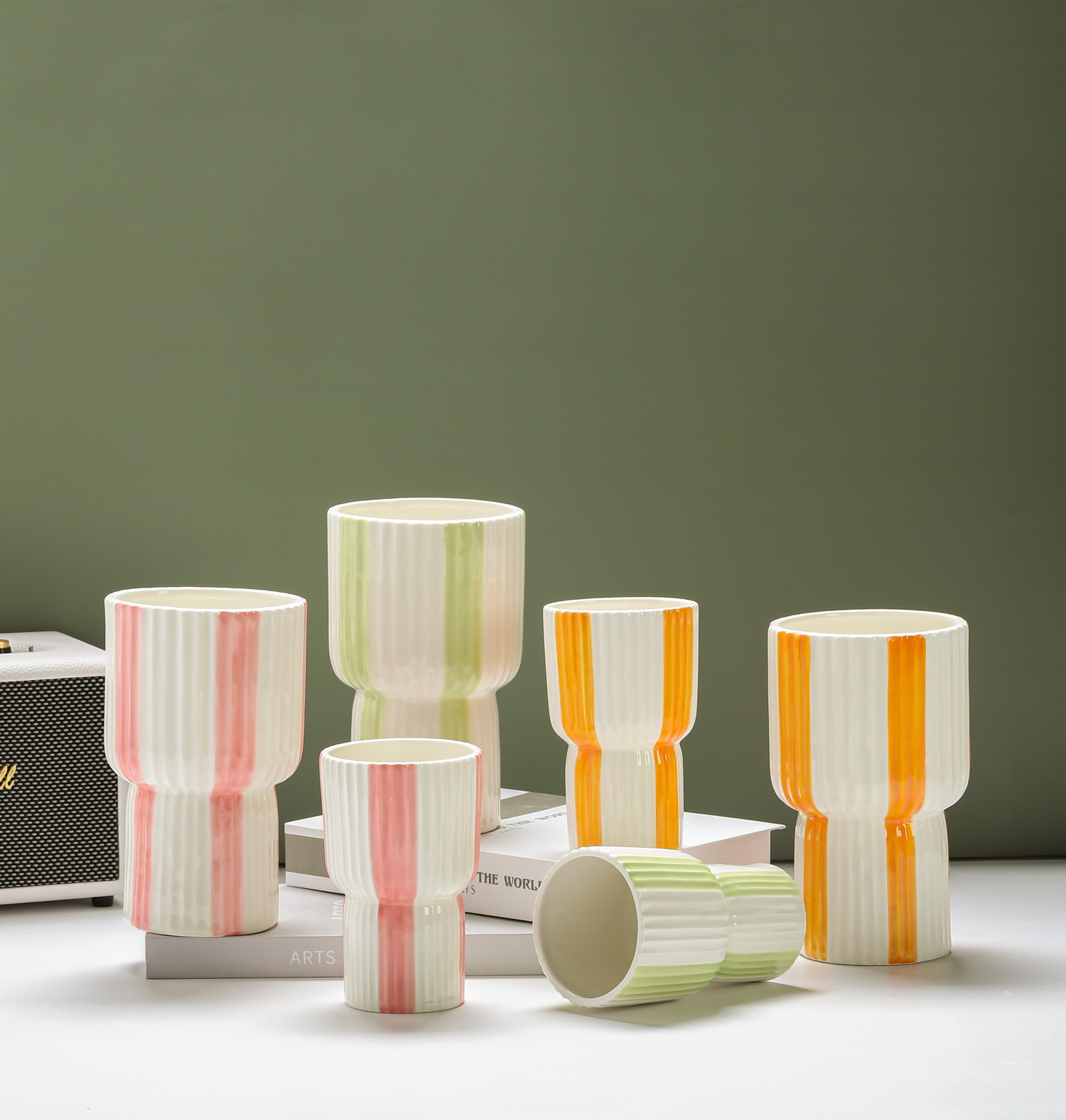 Wholesale Ceramic Art Products: Design-Ready Vases & Decor in Bulk