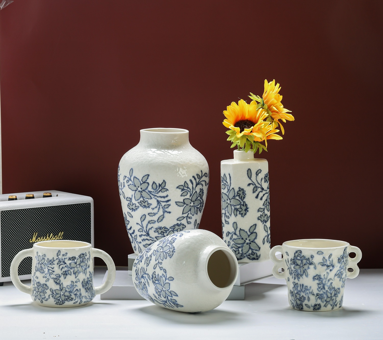 Why I Keep Reordering From a Multiple Sizes Vase Supplier (And Passing on “One-Size” Heroes)