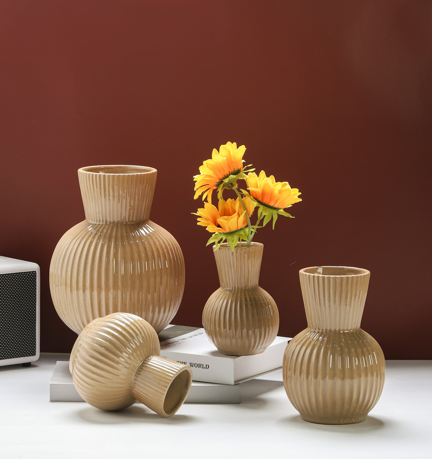 Home Decor Procurement: How Designers Source Vases & Porcelain in 2026