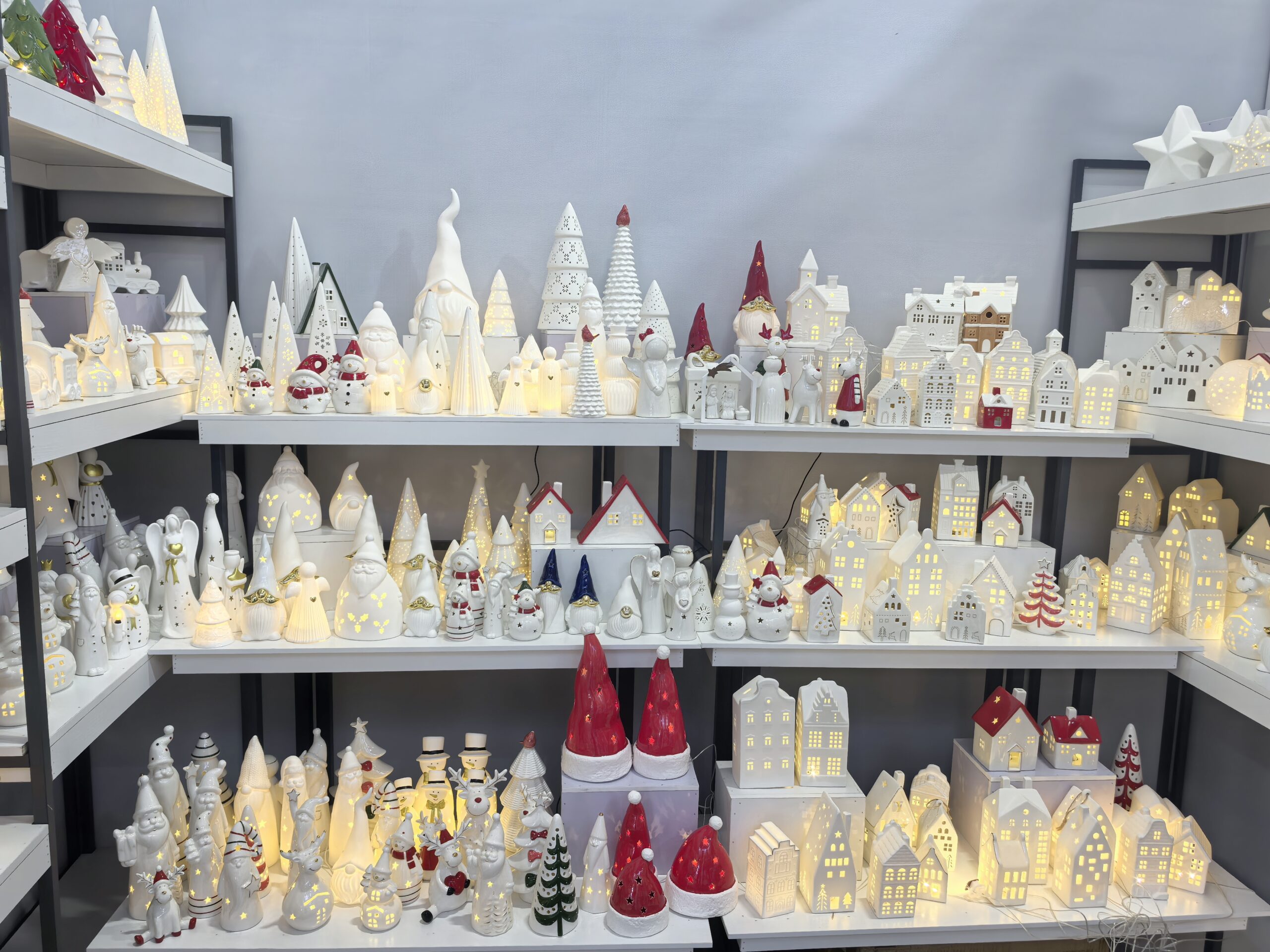 Hotel Decor Wholesale: A U.S. Designer’s Guide to Ceramic Accents That Scale