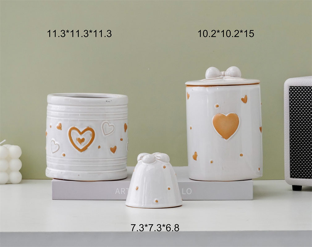 Handcrafted Ceramic Decor Wholesale for Retailers & Designers | Teruierdecor